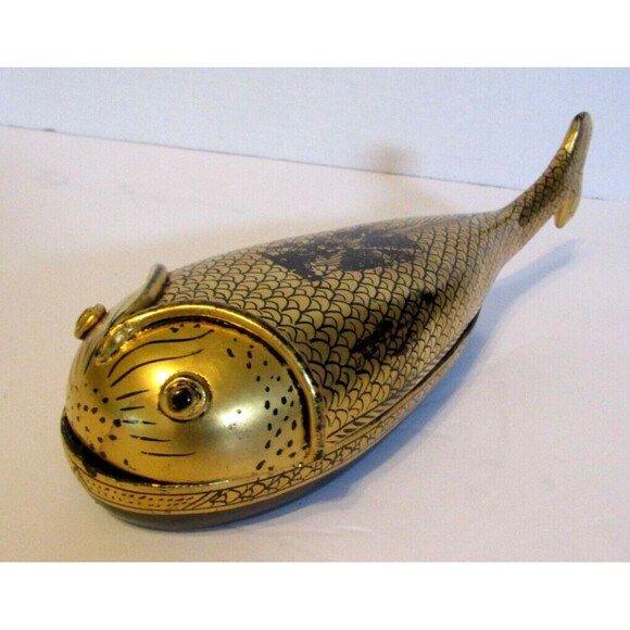 Fish Trinket Box Vintage Gold Leafed Burmese Lacquerware - Picture 2 of 9